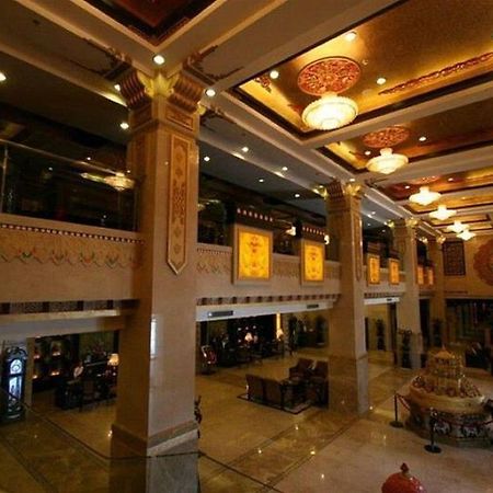 Brahmaputra Grand Hotel Lhásza Beltér fotó